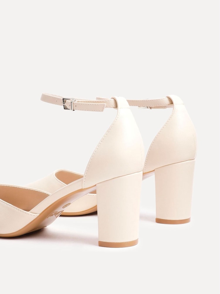 Nude - Zapatos de salón de tacón cuadrado con parte posterior cerrada Leona de Linzi - Imagen 5 de 5 Nude - Zapatos de salón de tacón cuadrado con parte posterior cerrada Leona de Linzi - Imagen 5 de 5