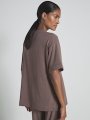 Reiss Dark Mink Finley Thermal Jersey Relaxed T-Shirt - Image 5 of 6