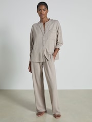 Reiss Fawn Felicity Thermal Jersey Grandad-Collar Shirt - Image 1 of 5