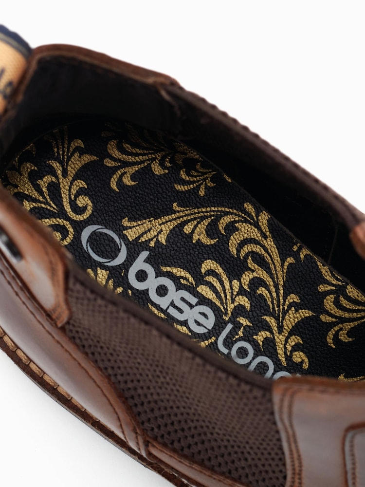 Base London Dandridge Pull On Chelsea Boots - Image 6 of 6