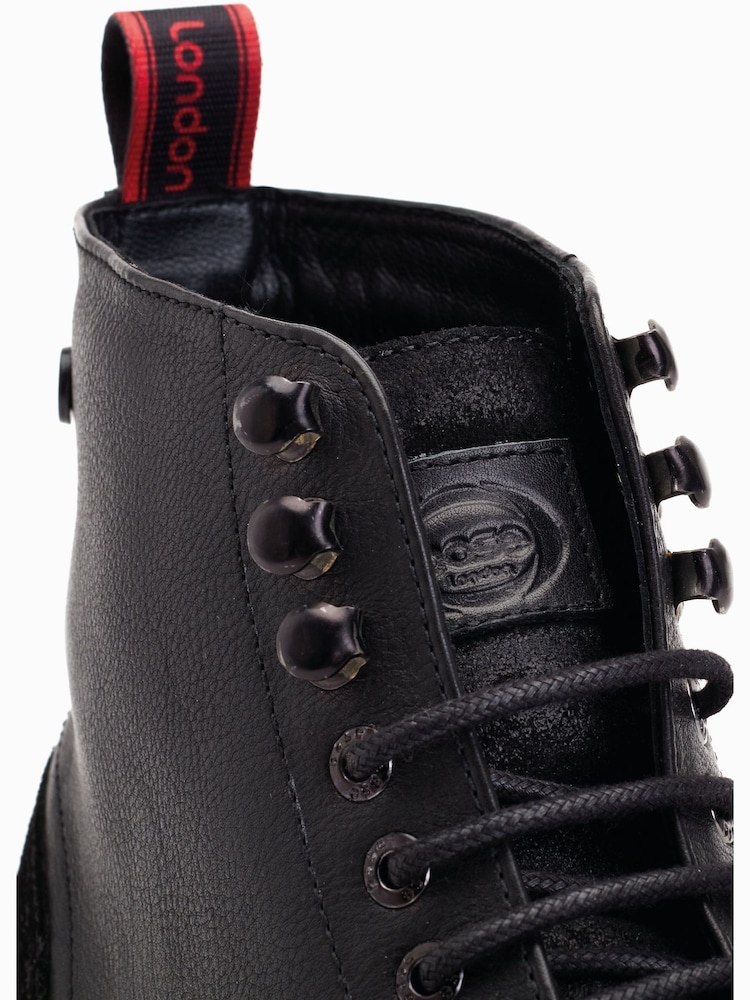 Schwarz - Base London Dettori Arbeitsstiefel mit Schnürung - Bild 6 von 6 Schwarz - Base London Dettori Arbeitsstiefel mit Schnürung - Bild 6 von 6