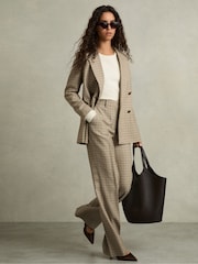 Reiss Brown Check Vida Petite Wool Wide-Leg Houndstooth-Check Trousers - Image 4 of 8