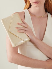 Accessorize Clutch mit Umschlag, Metallic - Bild 1 von 2