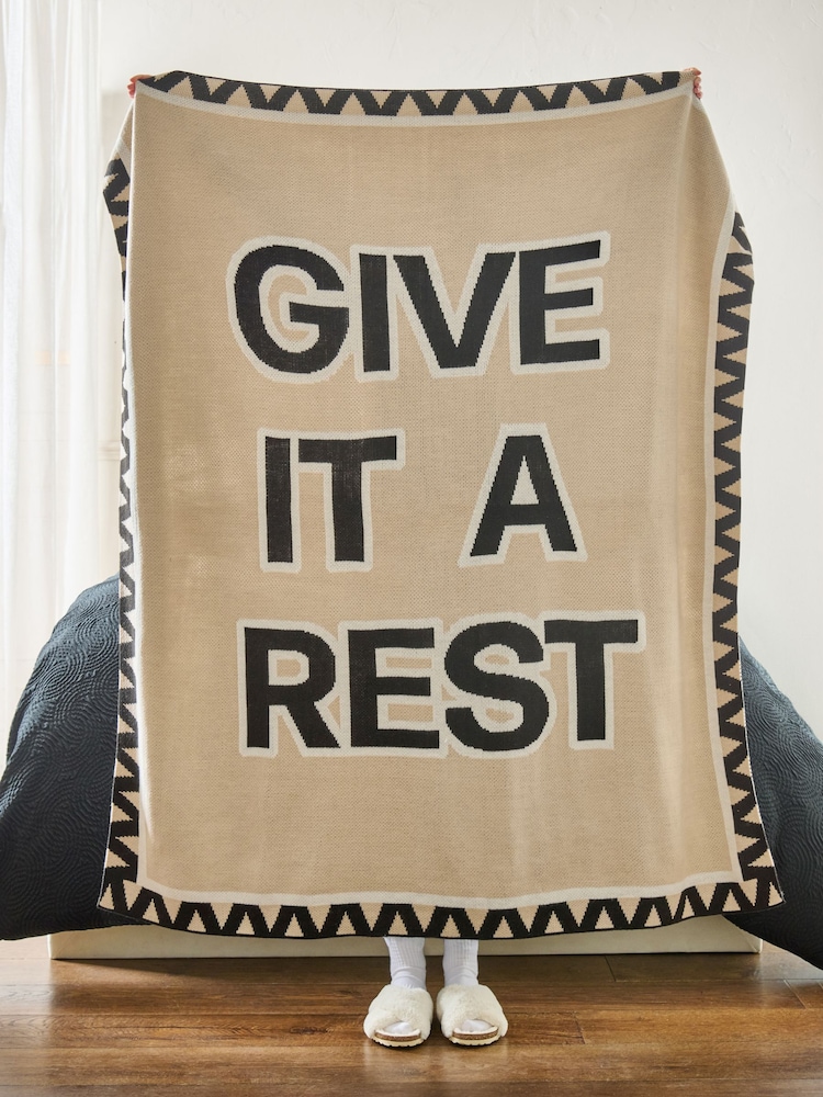 Slogan Give It A Rest: Knitted Throw - Imagem 4 de 4