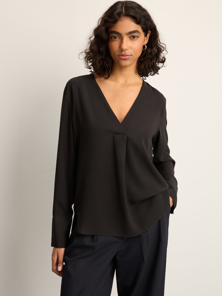 Negro - Blusa de corte relajado con cuello de pico y manga larga - Imagen 1 de 4 Negro - Blusa de corte relajado con cuello de pico y manga larga - Imagen 1 de 4