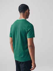 Grün - Lacoste Piqué-T-Shirt in normaler Passform, Petite - Bild 2 von 5