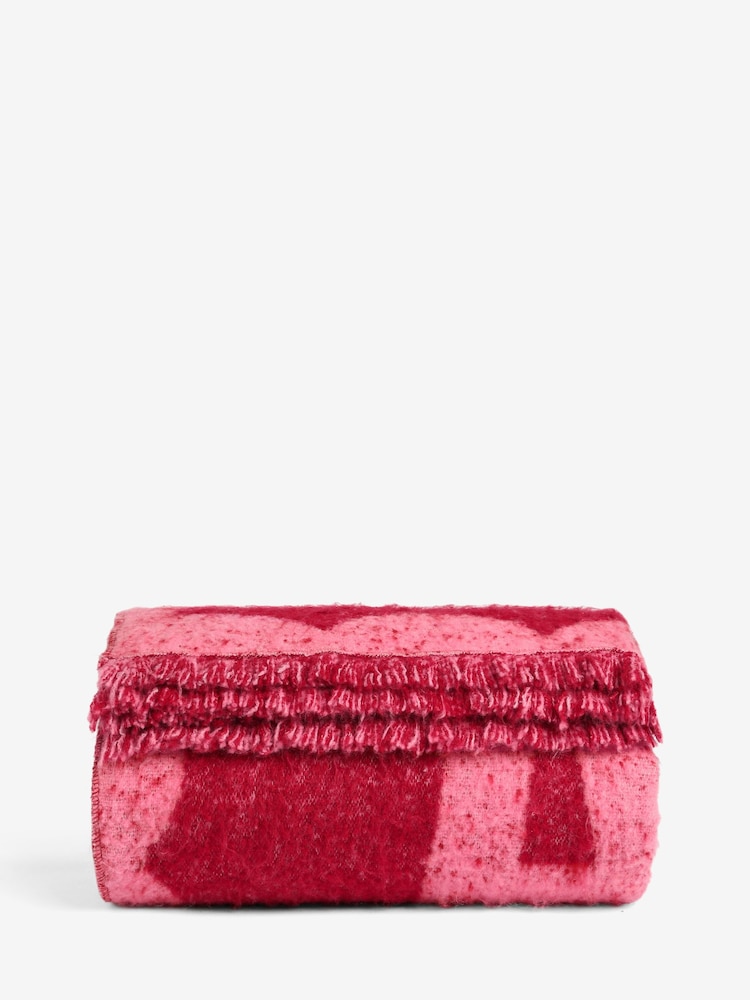 Rockett St George Pink Ooh La La Slogan Brushed Throw - Image 4 of 4
