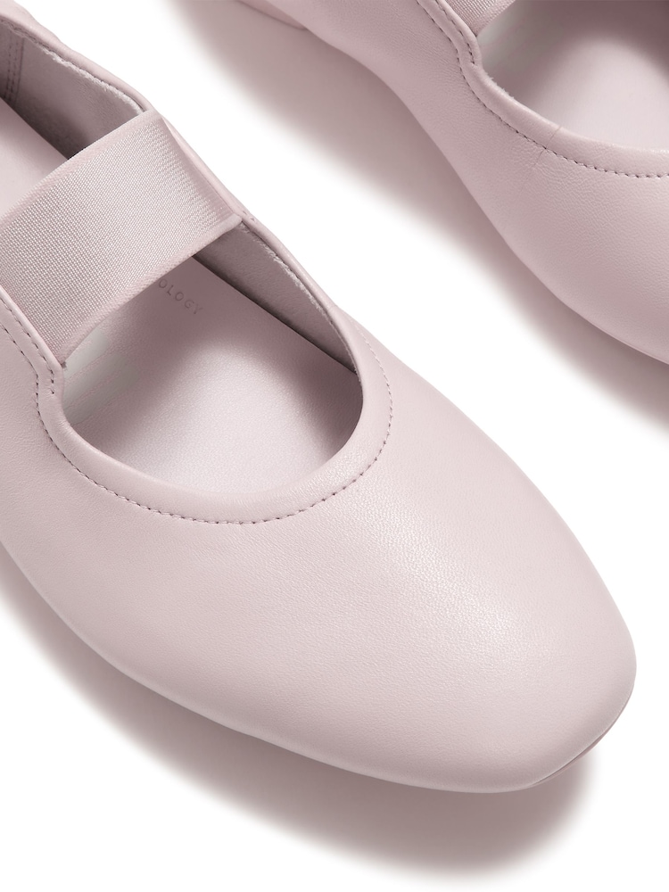 FitFlop x Pantone Delicato Poise Leder Mary-Janes - Bild 7 von 7 FitFlop x Pantone Delicato Poise Leder Mary-Janes - Bild 7 von 7