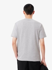 Серый - Lacoste Relaxed Fit Jersey 100% Cotton T-Shirt - Image 11 of 14