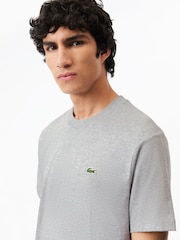 Серый - Lacoste Relaxed Fit Jersey 100% Cotton T-Shirt - Image 7 of 14