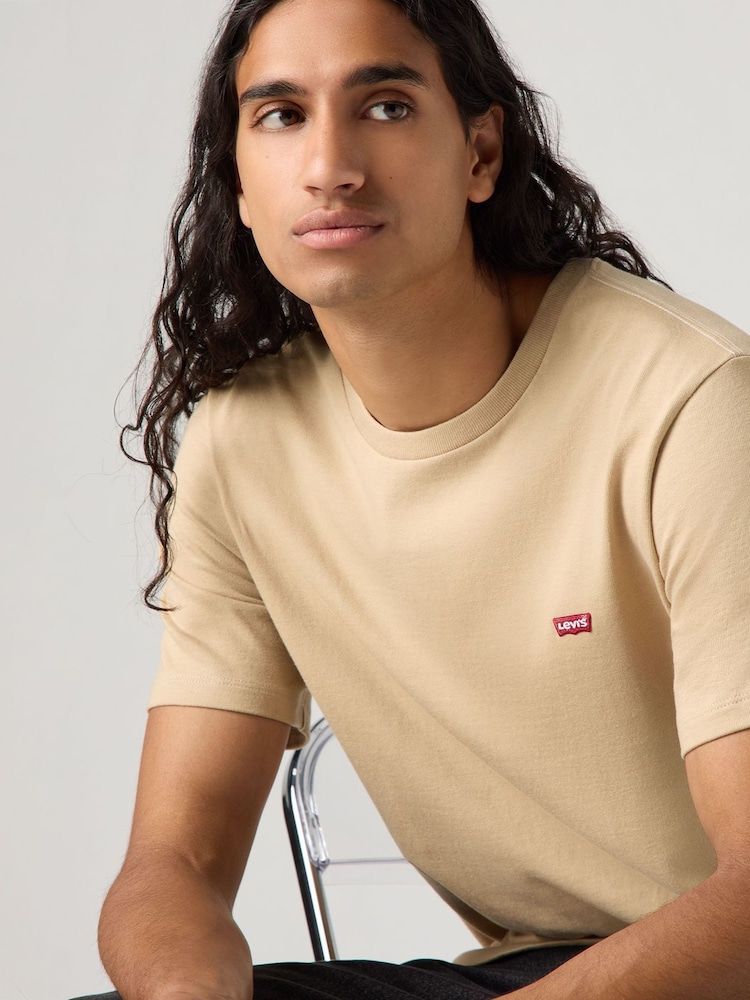 Levi's® Chino Jersey Original Housemark 100% Cotton T-Shirt - Image 3 of 4