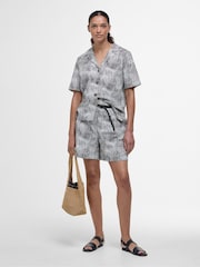 Barbour® Romy shorts met print - Image 1 of 5