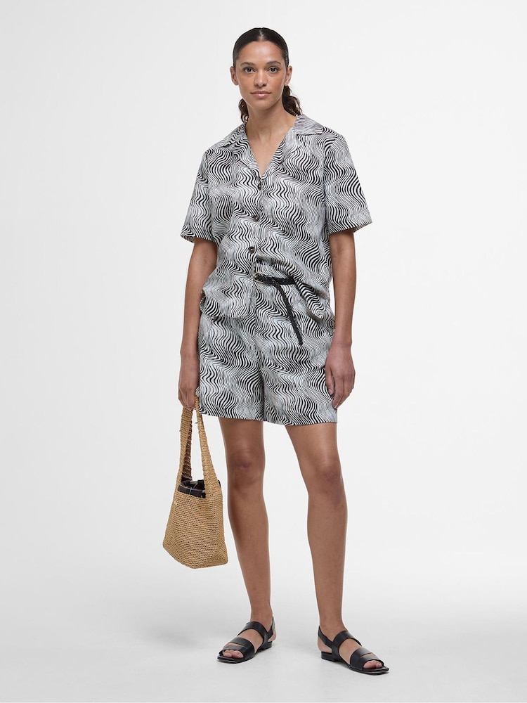 Barbour® Romy shorts met print - Image 1 of 5