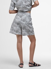 Barbour® Romy shorts met print - Image 2 of 5