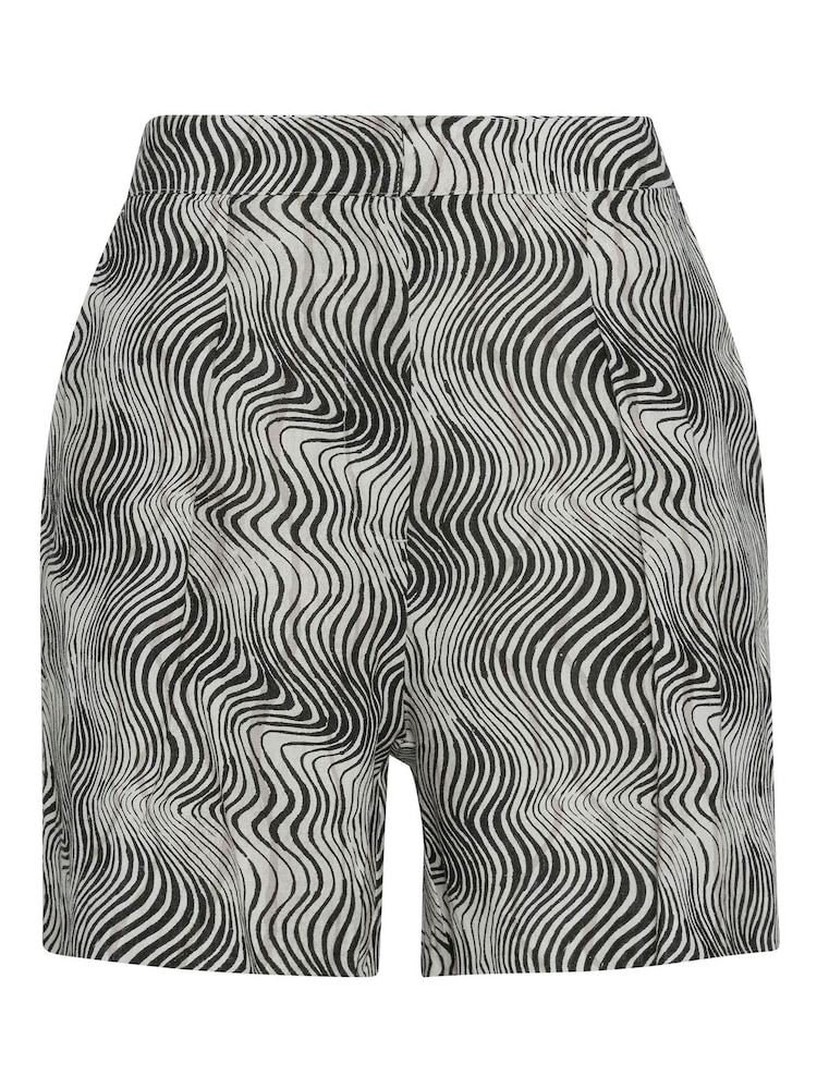 Barbour® Romy shorts met print - Image 5 of 5