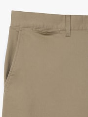 Marrón - Lacoste Slim Fit Stretch Cotton Chino Bermuda Golf Shorts - Imagen 6 de 7