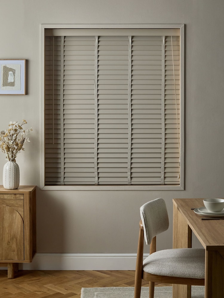 Hampton Stone 50mm Slat Venetian Blind - Image 2 of 5