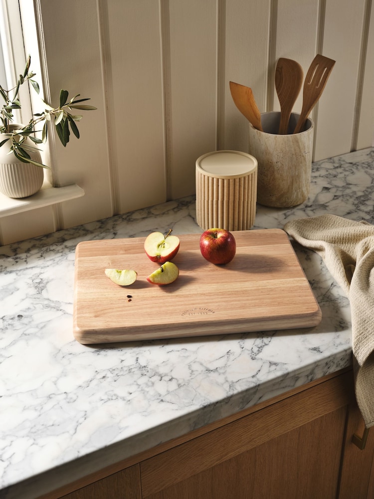 Natural Wood Country Chopping Board - Image 1 of 4 Natural Wood Country Chopping Board - Image 1 of 4