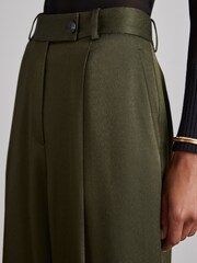 أخضر - Reiss Simone Atelier Pleated-Crepe Suit Trousers - صورة 3 من 6
