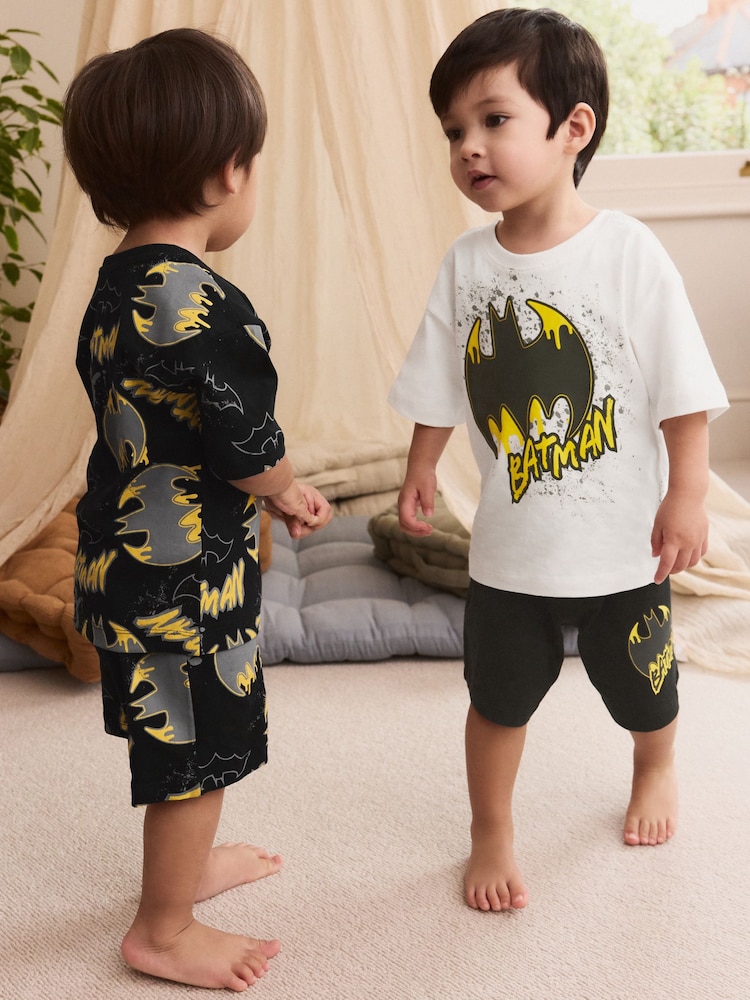 Schwarz/Ecru Batman - Lizenzierte kurze Pyjamas, 2er-Pack (12M.–10J.) - Bild 2 von 11 Schwarz/Ecru Batman - Lizenzierte kurze Pyjamas, 2er-Pack (12M.–10J.) - Bild 2 von 11