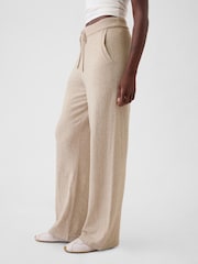 Pantalones de punto suave de CashSoft de Gap - Imagen 4 de 5