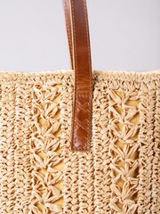 Lakeland Leather תיק סל מקש, דגם Nita - תמונה 4 מתוך 6