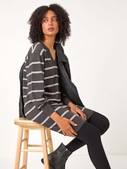 Roman Stripe Print Knitted Jumper Dress - Imagem 4 de 5