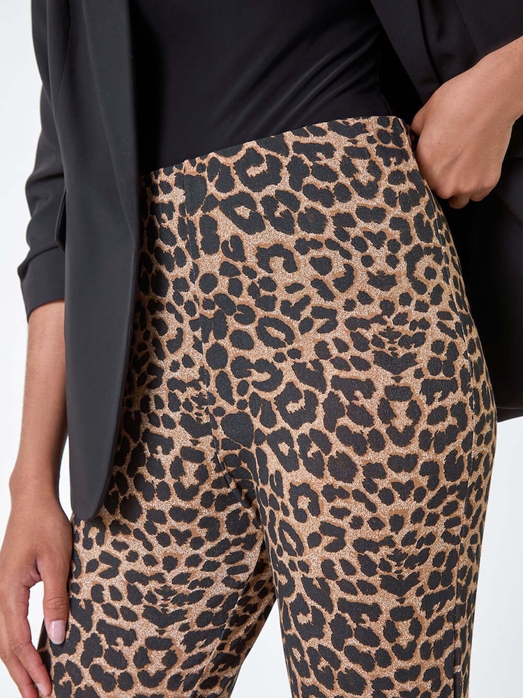 Pantalones elásticos acampanados con estampado animal de Roman - Imagen 5 de 5 Pantalones elásticos acampanados con estampado animal de Roman - Imagen 5 de 5