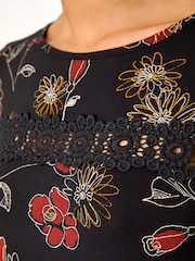 Roman Red Floral Print Lace Trim Stretch Top - Image 5 of 5