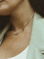 Plata de ley - Collar de eslabones pequeños Love de Otiumberg - Imagen 4 de 4