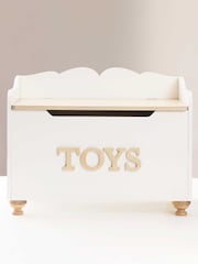 Le Toy Van Classic Wooden Toy Chest - Image 4 of 6