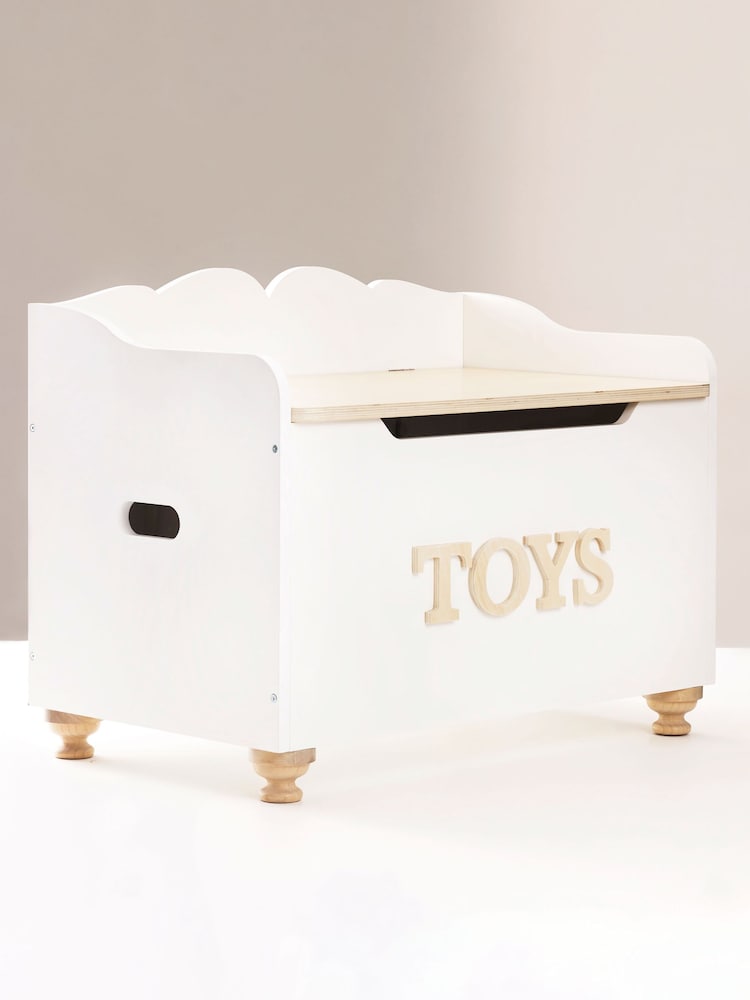Le Toy Van Classic Wooden Toy Chest - Image 6 of 6