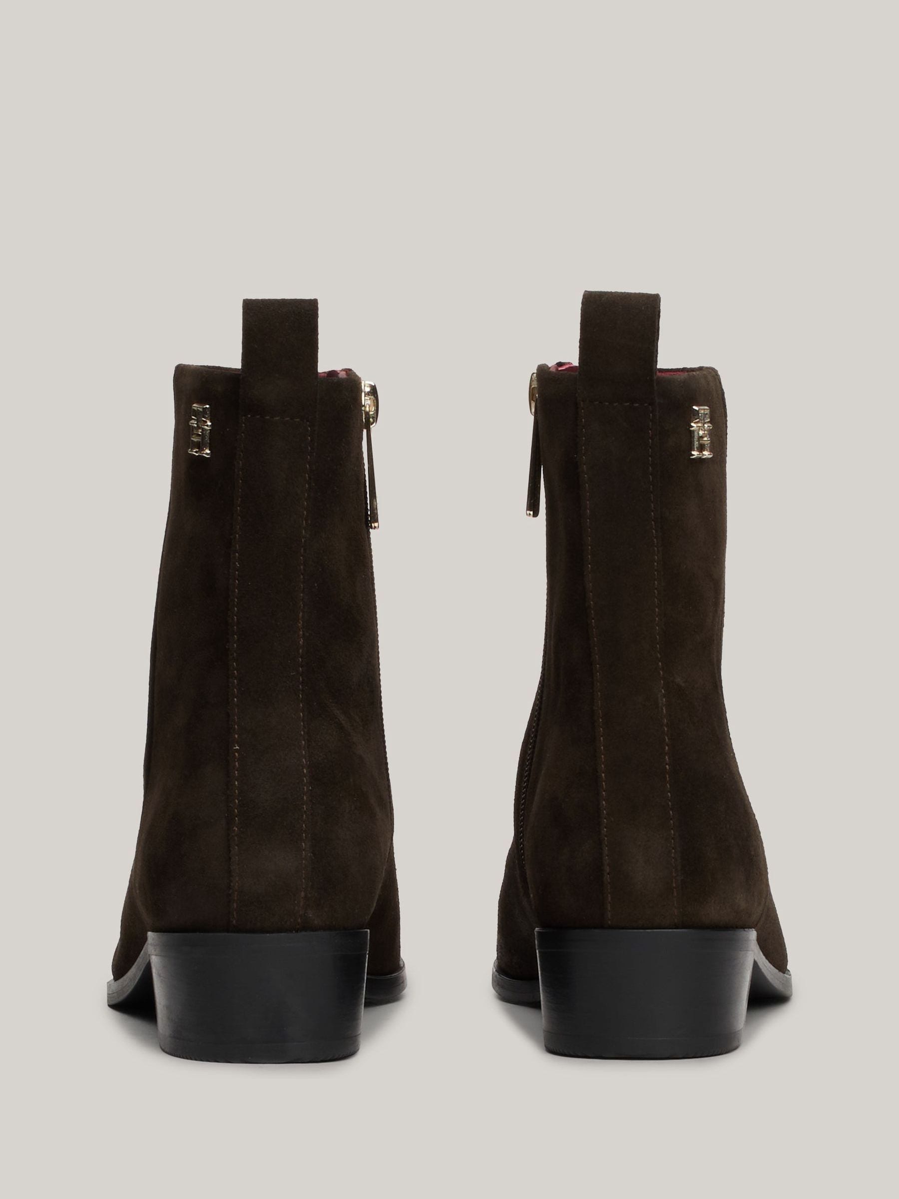 Buy Tommy Hilfiger Low Cowboy Flat Suede Brown Boots from Buy Tommy Hilfiger Low Cowboy Flat Suede Brown Boots from