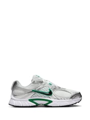 Nike White/Black V5 Runner Trainers - Image 1 of 10