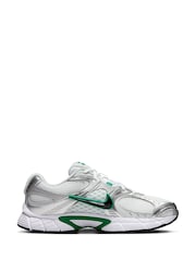 Nike White/Black V5 Runner Trainers - Image 2 of 10
