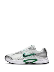 Nike White/Black V5 Runner Trainers - Image 4 of 10