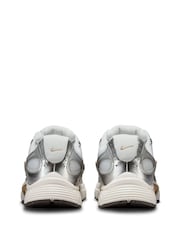 Nike White Brown V5 Runner Trainers - Image 4 of 8