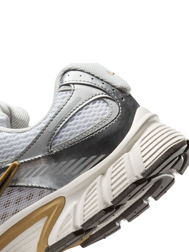 Nike White Brown V5 Runner Trainers - Image 8 of 8