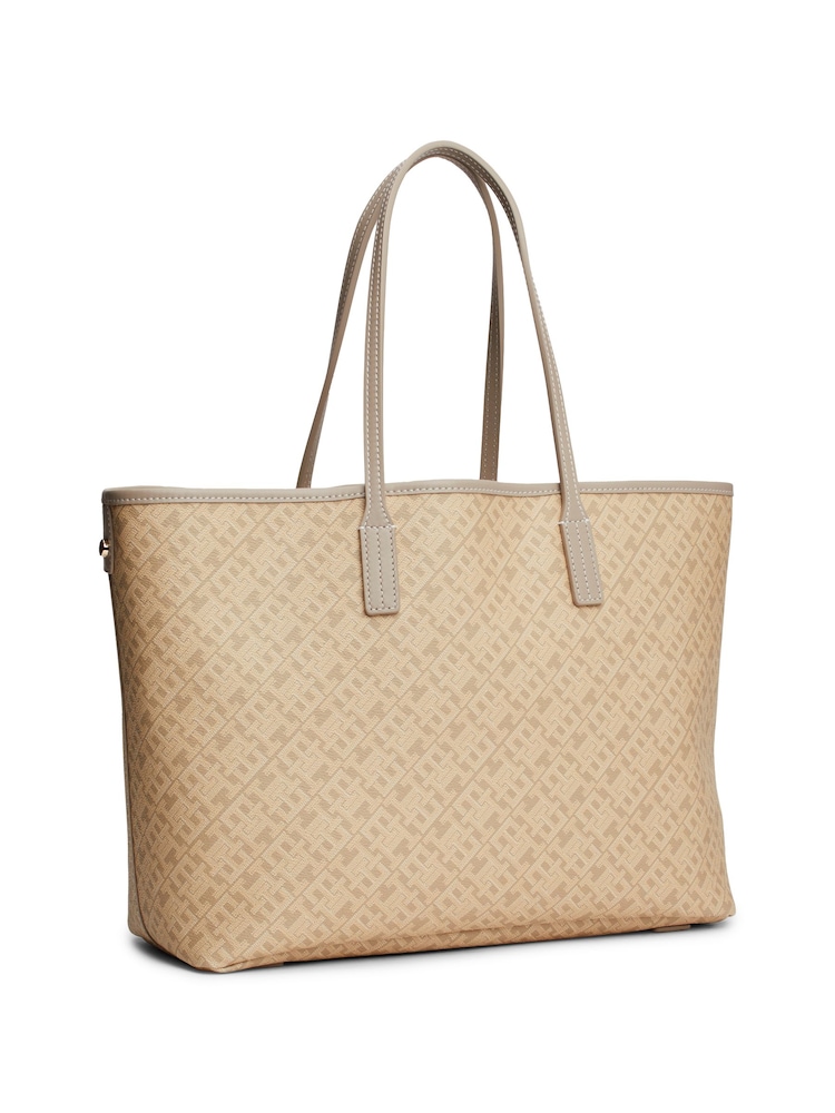 Bolso negro de piel Play de Tommy Hilfiger - Imagen 2 de 5