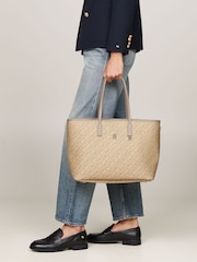 Bolso negro de piel Play de Tommy Hilfiger - Imagen 5 de 5