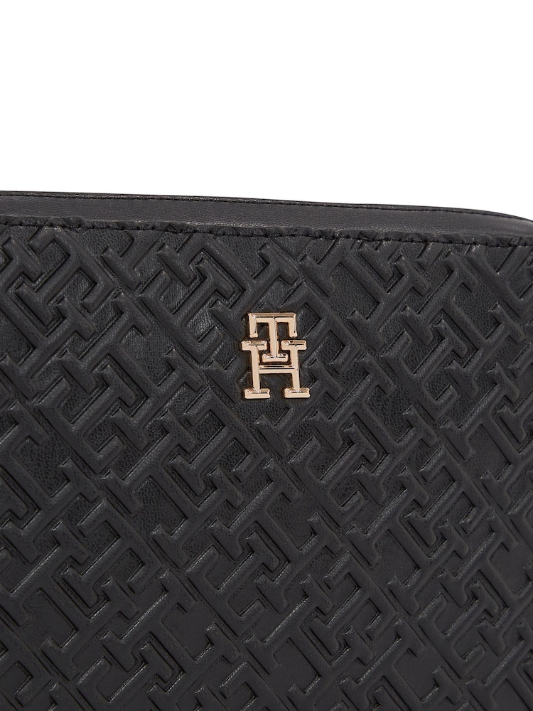 Tommy Hilfiger Distinct Black Camera Bag - Image 4 of 4