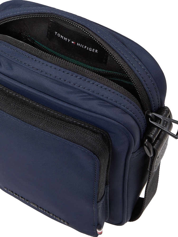 Minibolso azul estilo reportero de repreve de Tommy Hilfiger - Imagen 5 de 5 Minibolso azul estilo reportero de repreve de Tommy Hilfiger - Imagen 5 de 5
