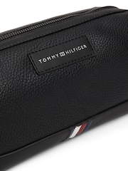 Tommy Hilfiger Business Black Washbag - Image 3 of 4