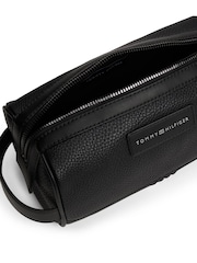 Tommy Hilfiger Business Black Washbag - Image 4 of 4