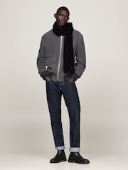 Черный - Tommy Hilfiger шарф из хлопка и кашемира с принтом пима - Изображение 1 из 4