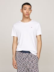 Tommy Hilfiger White Signature Essential Short Sleeved 100% Cotton T-Shirt 3 Pack - Image 5 of 7
