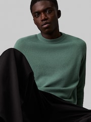 Calvin Klein Green Luxury Wool Crew Neck Jumper - Image 4 of 4