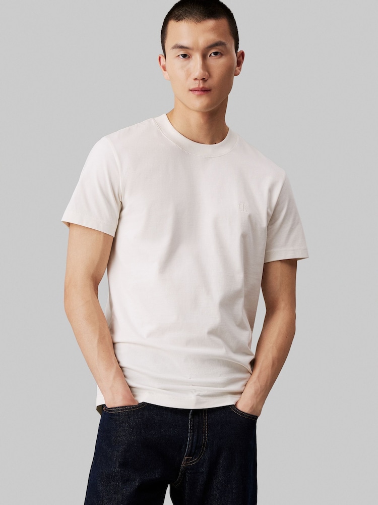 Calvin Klein White Regular Fit 100% Cotton Heavy T-Shirt - Image 1 of 4 Calvin Klein White Regular Fit 100% Cotton Heavy T-Shirt - Image 1 of 4