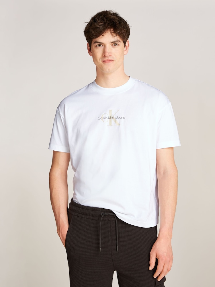 Calvin Klein Boyfriend Textured 100% Cotton T-Shirt - Bild 1 von 6