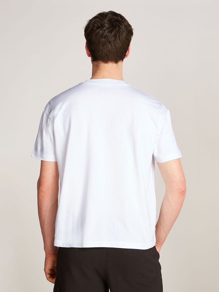 Calvin Klein Boyfriend Textured 100% Cotton T-Shirt - Bild 2 von 6